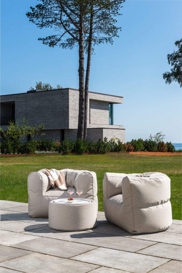 Arm-Strong Chair